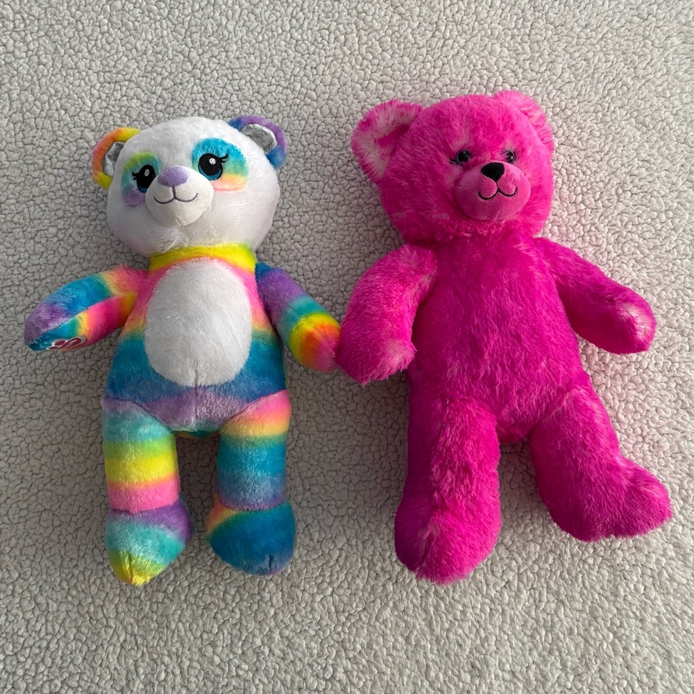 BUILD A BEAR. Pair of pre-owned Rainbow Friends Panda & Candy Pop Bear. See Pics